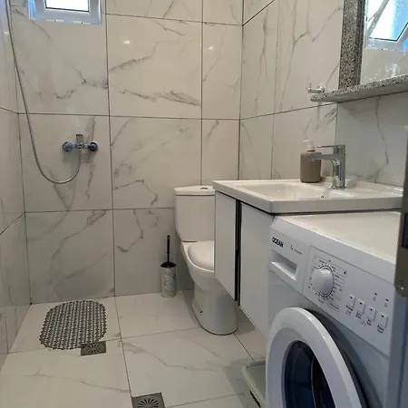 Apartment Ad *